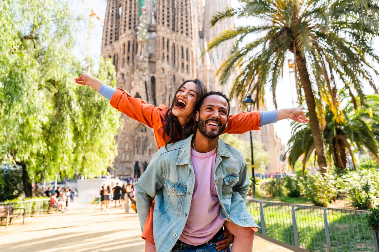 Happy couple in Barcelona after getting a Spanish Medical Certificate